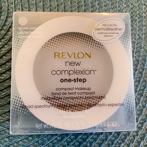Revlon New Complexion One-Step Compact Makeup 02 Tender Peach